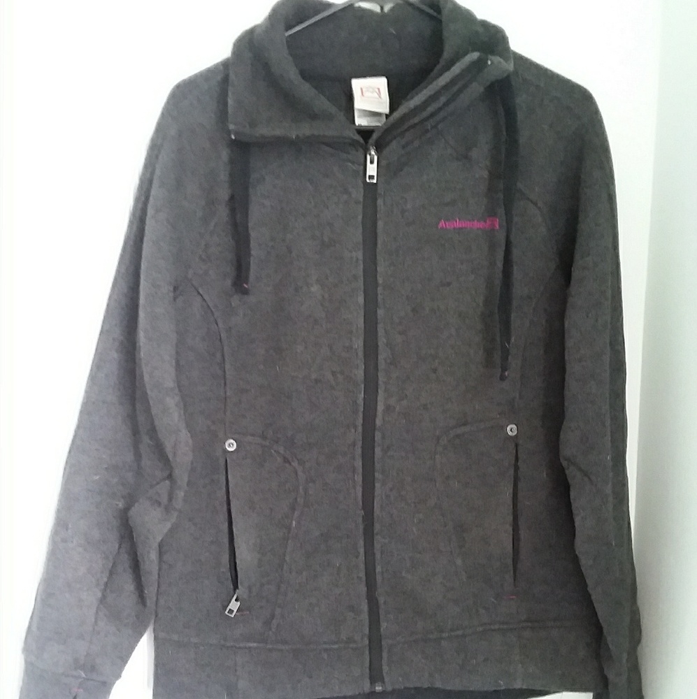 Charcoal grey knit warm Avalanche zip up